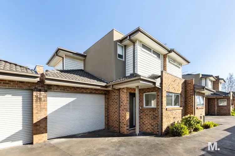3/2 Warana Court