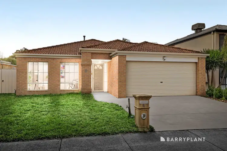 8 Romina Way
