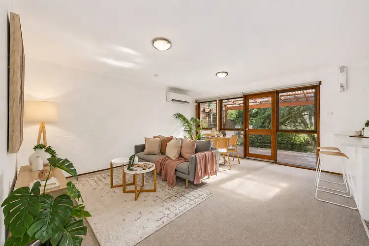 5 Greene Place
