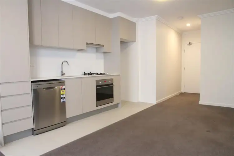 8/11 Hilly Street