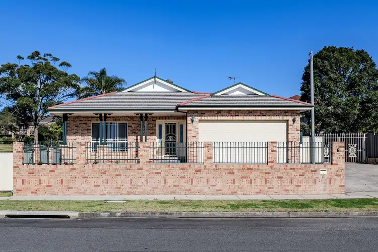 6 Jamison Street