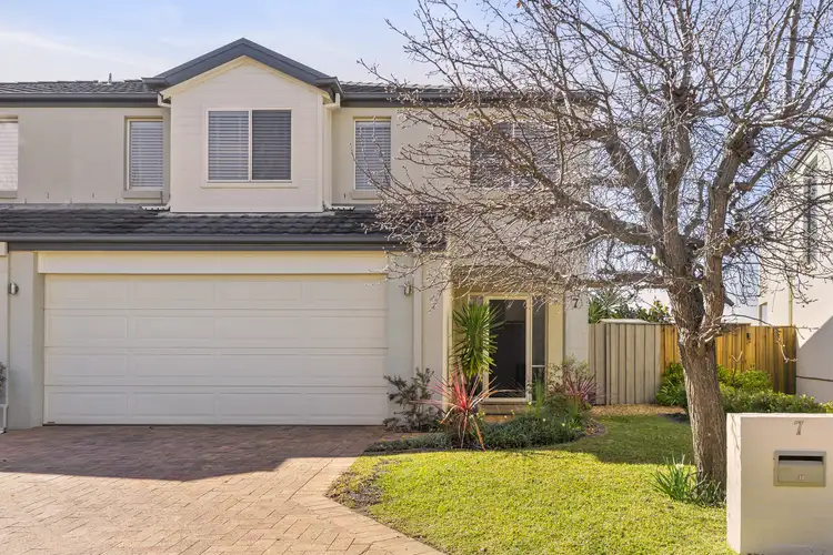 7 High Valley Place