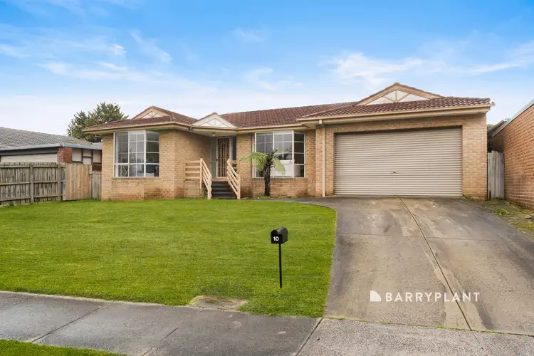 10 Francis Court