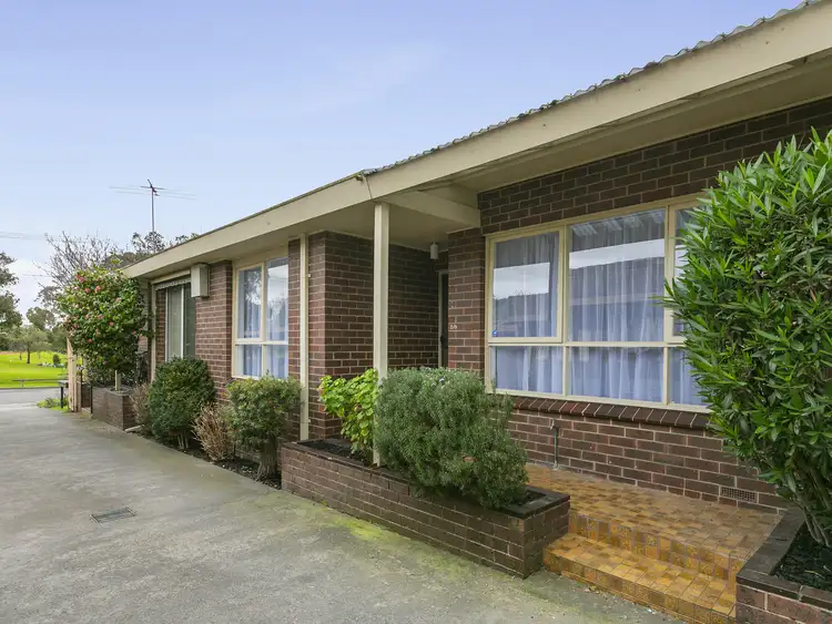 2/3 Griffiths Street