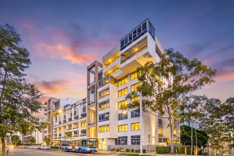 933/4 Marquet Street