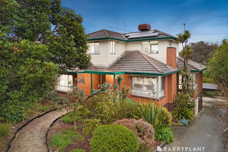 4 Huntley Street