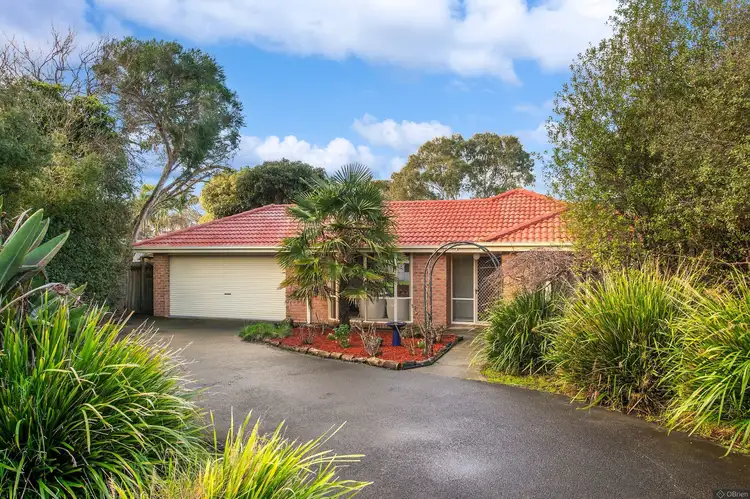 4 Cherry Close