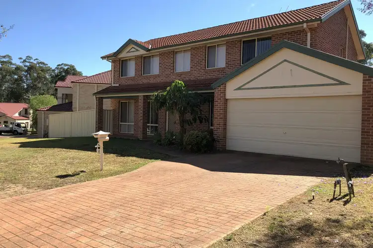 4 Mundurra Avenue