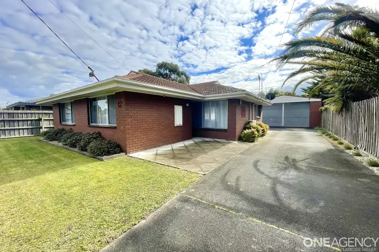 12 Douglas Parade
