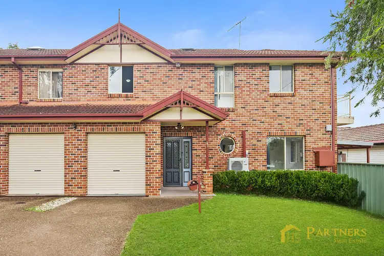 2B Henderson Street
