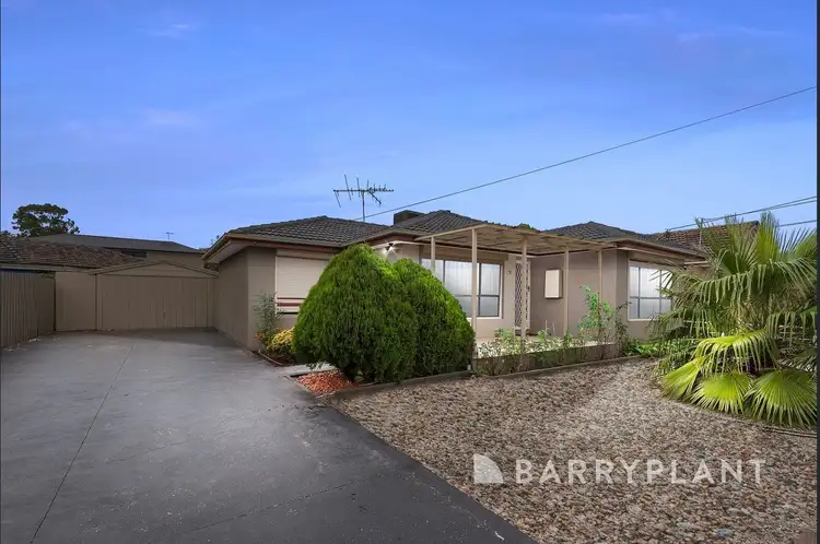 18 Larisa Road