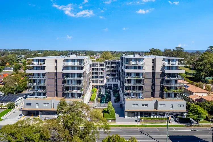 303B/48-56 Derby Street
