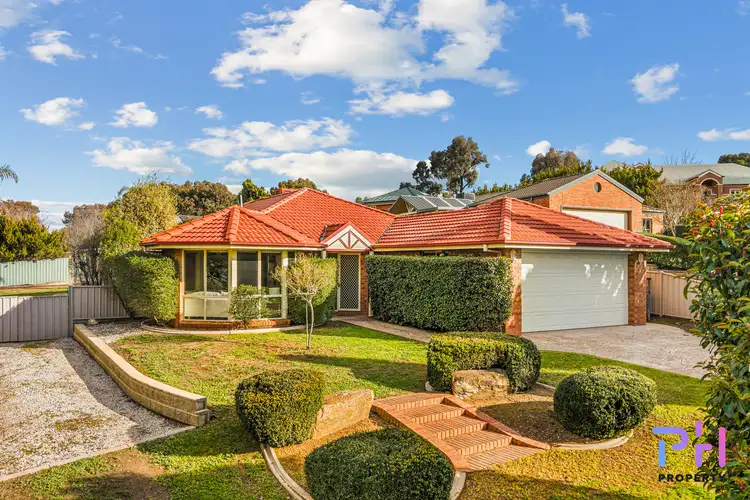 7 Currawong Court