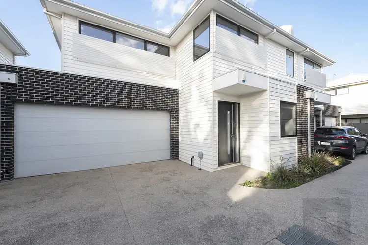 4/7 Maddox Road