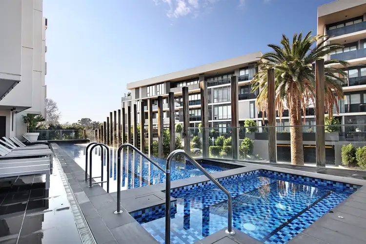 326/222 Bay Road