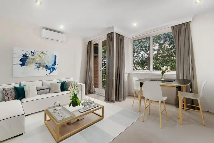 15/8-10 Kelvin Grove