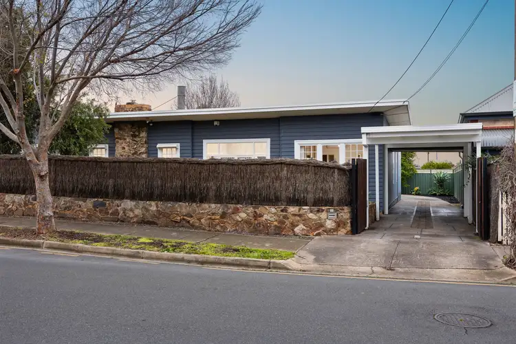 2A Lorne Avenue