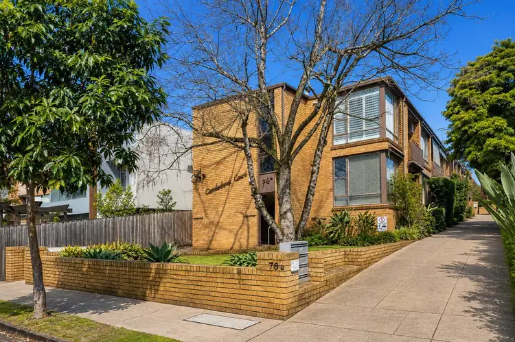 19/76A Campbell Road