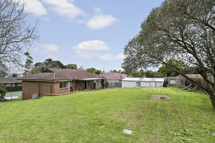 3 Houlder Avenue