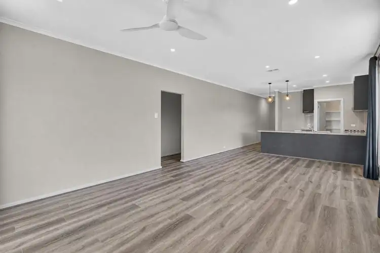 56 Maranoa Place