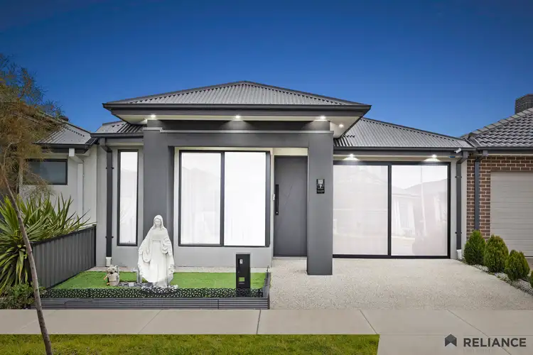 7 Doryanthes Way