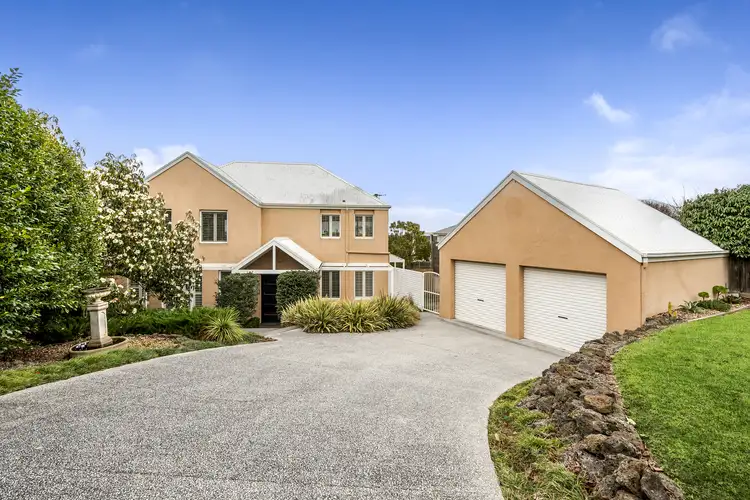 96 Grosvenor Drive