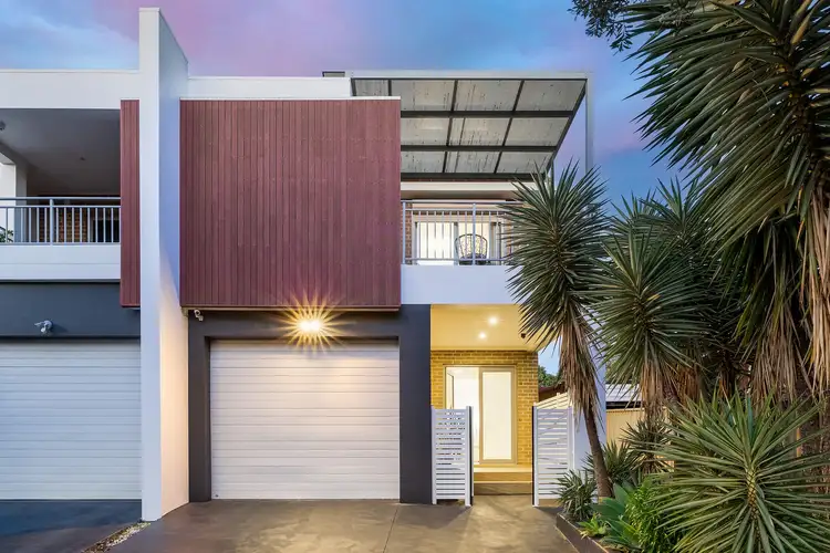 4 Monaro Avenue