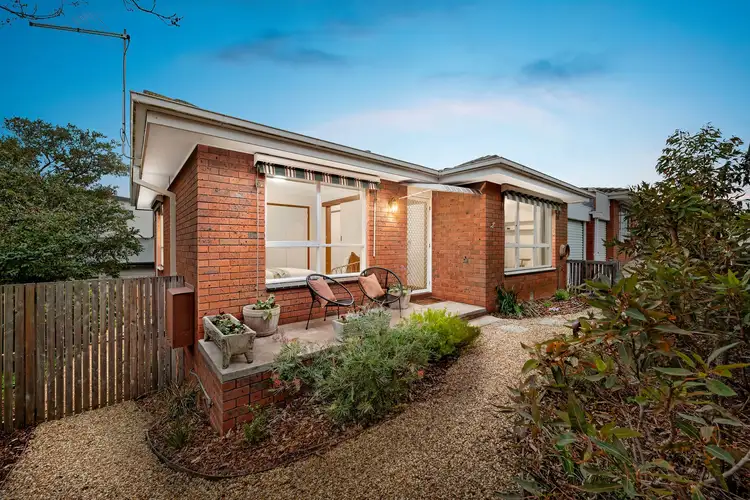3/9 Jetty Road