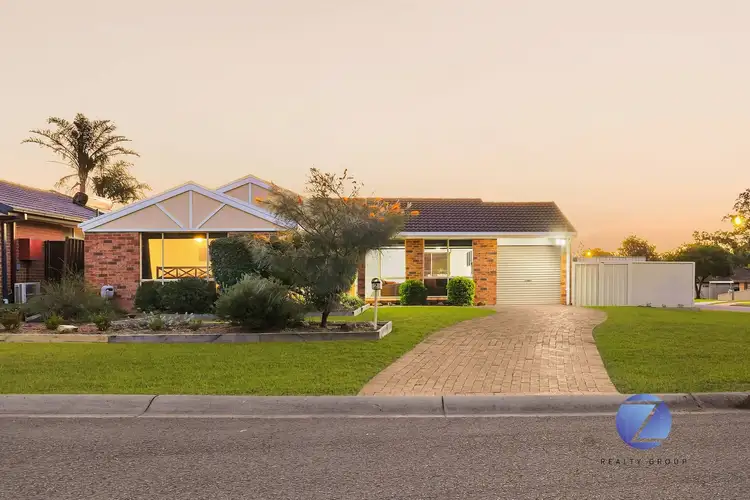 2 Moncrieff Close
