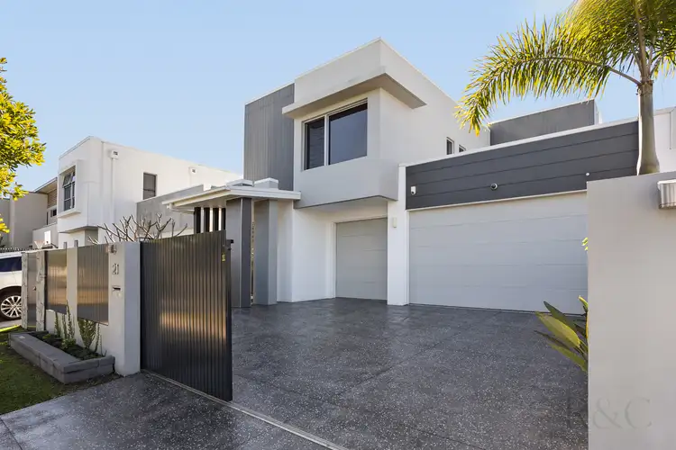 21 Great Keppel Crescent