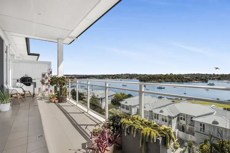 608/58 Peninsula Drive