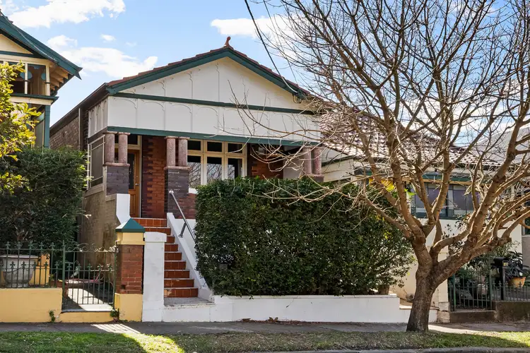 50 Macaulay Road