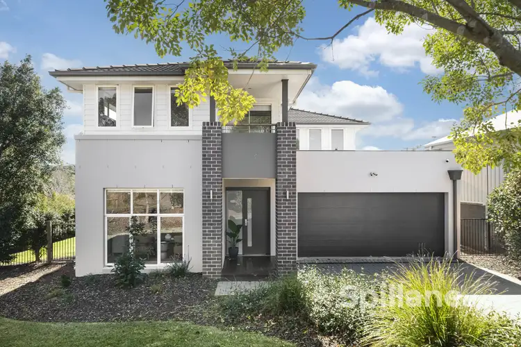 40 Fryar Crescent