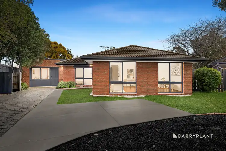 6 Canary Court