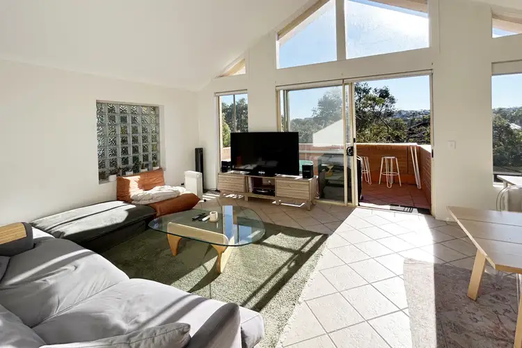 3/60 Beach Road
