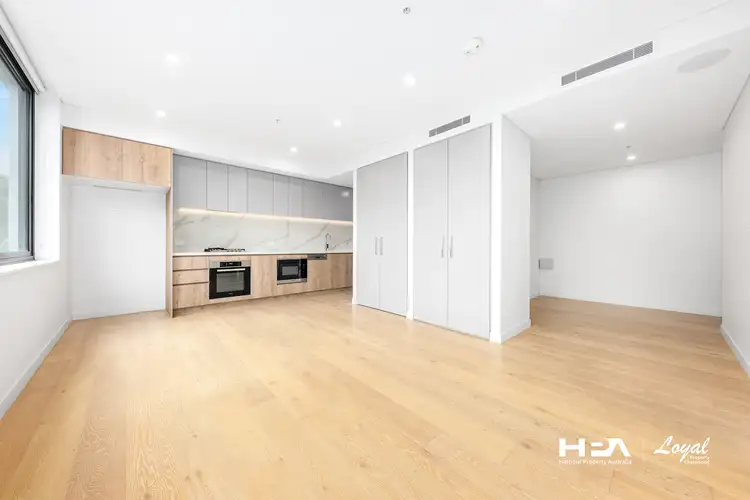 204/2 Oliver Road
