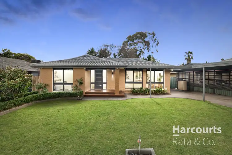 16 Hurlstone Crescent