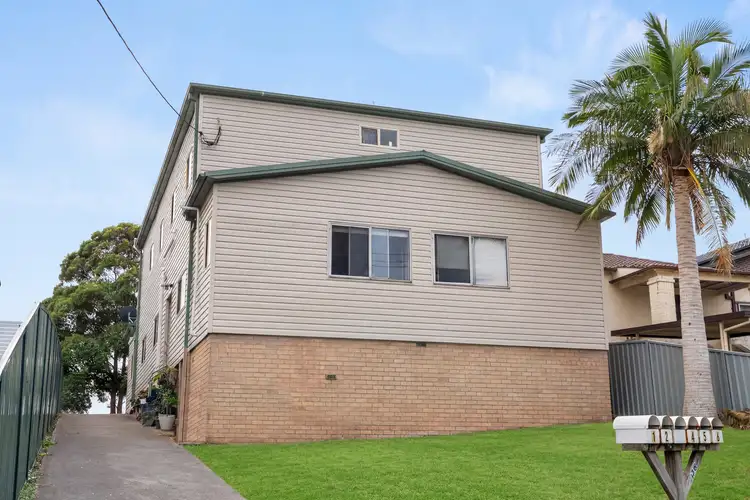 1/36 Monteith Street
