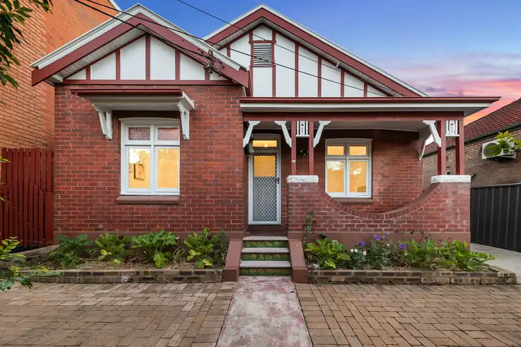 2 Flemington Road