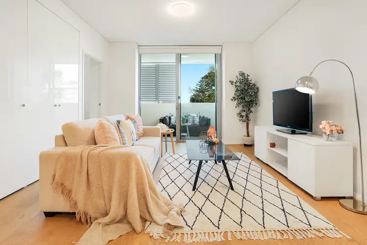 209/1-7 Victoria Street