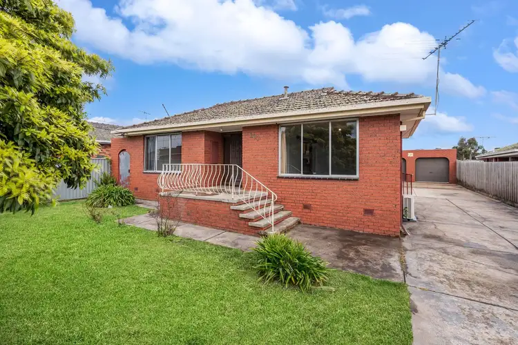 107 Rollins Road