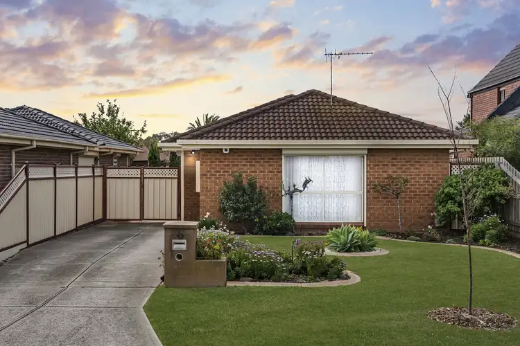 4 Hepburn Place