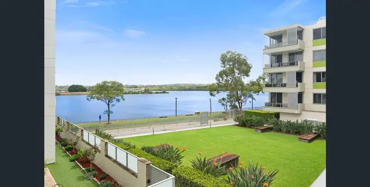 401/44 Shoreline Drive