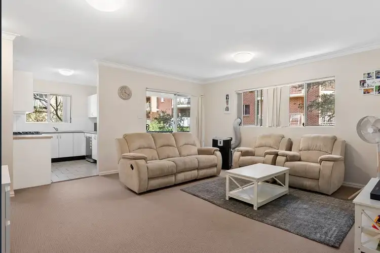 23-27 Linda Street