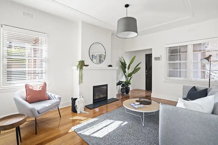 2/3 Avoca Ct