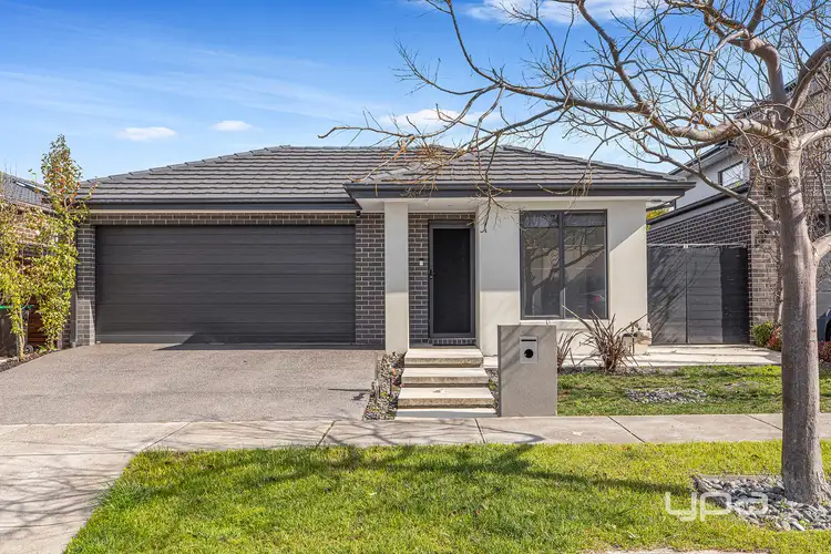 25 Canopy Crescent