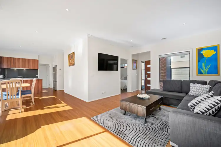 5 Jarvie Close