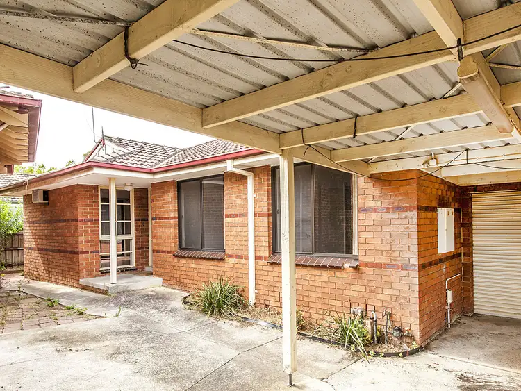 2/62 Pickford Street