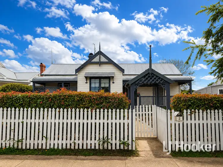 3 Andrew Street