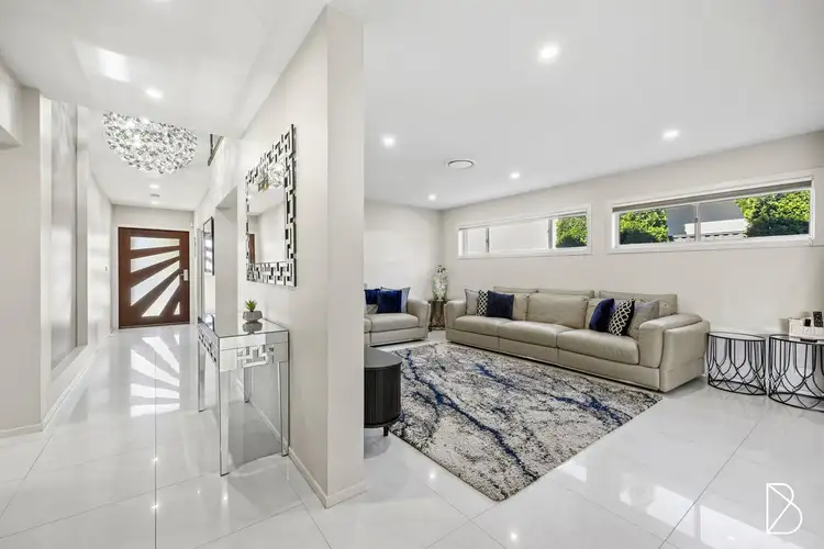 181 Langtree Crescent